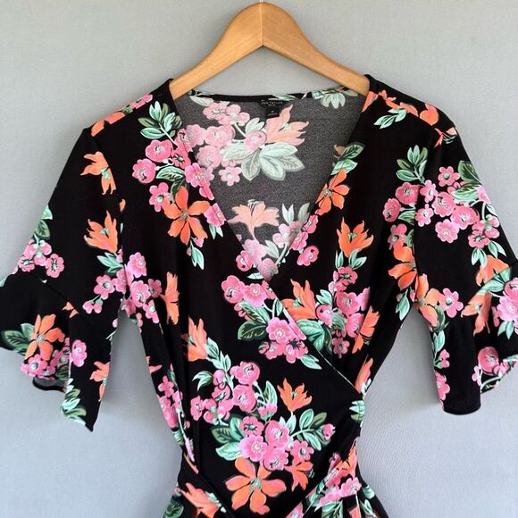 5 for $45 Ann Taylor Wrap Top Blouse Shirt Size SP Floral - Picture 3 of 7